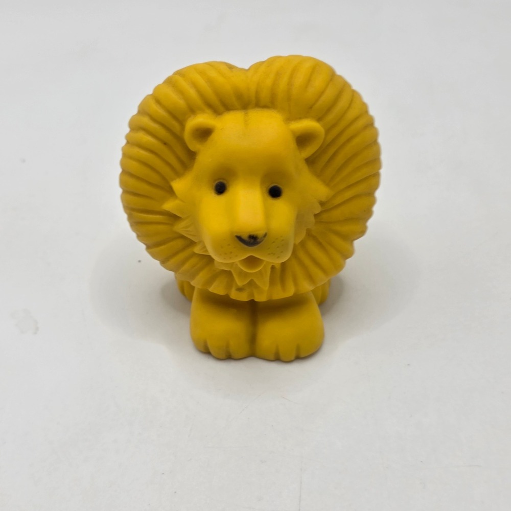 Vintage The First Years Avon Rubber Lion Squeeze Toy 1979 Yellow Retro Nursery